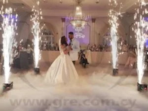 Dry Ice: ‘Dance On The Clouds’ (10Kg) + 4X Cold Spark (2Mins)