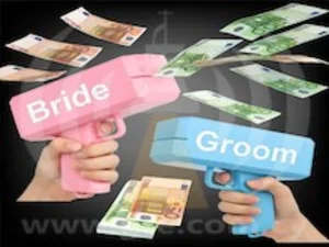 Bride &Amp; Groom (2) Loaded Cash Guns